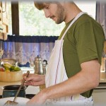 【衝撃の展開】結婚してから今まで旦那に殆ど料理を美味しいと言われたことがなかった。私「美味しくない？」旦那「まぁ、不味くはないけど美味しくはない」私「じゃああなたが作ってみてよ！」→まさかの展開に・・・