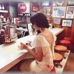 【ﾄﾝﾃﾞﾓ理論】女の一人飯はとにかく迷惑でしかない！蹴とばしたくなる！そう思うようになったきっかけは昔付き合ってた彼女なんだけど…