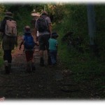 【修羅場】とある山の上級者ルートに鉱物を採りに行ったとき、後ろから家族連れがついてきていた。かなりの軽装で小さい子供もいるのに大丈夫かなと思いながらも途中で別れたんだけど、案の定…。