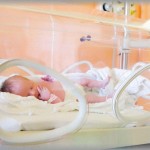 【因果応報】兄は低体重児で医者からは、生きるのは難しい・障害が残る可能性などを言われたらしい。それを聞いた母の元夫と元夫母は激怒。「子供は治療しなくて良い」