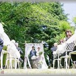 【友達やめた】真夏日のガーデンウェディングで体調不良者続出。私も気分が悪くなり、二次会欠席して寝込んだ　→　後日新婦からメール「あんたたちがダラダラしてたから式が盛り上がらなかったじゃない！二次会も何で来なかったのよ！！」