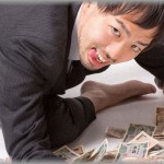 【どうしようもないﾊﾟﾁﾝｶｽ】部室のゴミ箱にうっかり銀行明細を捨てたら、パチンコ狂いの先輩が目ざとく見つけ「お前30万もあんの?倍にしてやるから貸せよ！」と粘着してきたので・・・