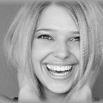 【とばっちり】私と会社の後輩の男の子は一緒に飲みに行くような仲だった。後輩はメンヘラ気味の彼女と別れられず、相談を受けていたのだが・・・