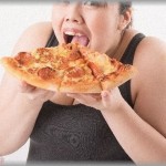 【ムカつく弟嫁】シングルマザーで子育てしながら在宅勤務して忙しい私の家に、月に何度も遊びに来て大食いしていく弟嫁。ブタのように食べまくっても食い足らず、冷蔵庫をのぞいて「あった～♪」