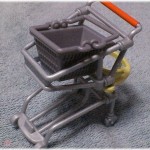 【修羅場】妊娠９ヶ月の頃、スーパーで70歳位の婆さんにカートでタックルされ暴言吐かれた！応戦しようとしたら救世主が現れて…