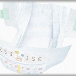 【驚き】アルバイト先のスーパーでおむつを探しているというおばあさんをおむつ売り場へ案内し、その後レジに入るとそのおばあさんがおむつを持って現れた。そしてとんでもない行動を…！