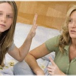 【衝撃】部長（50代前半）は生意気な娘に暴言を吐かれ続けた結果、娘を奥さんの実家の養子にしてしまった！