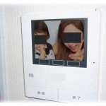 【託児親】いつも託児しようとしてくる近所のママが我が家に来た。託児ママ、今日はやたらお洒落してたのでそれをネタにして速攻で切り捨てることにした。