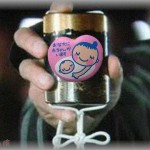 【DQN】電車でマタニティーバッジつけた女性に「席譲ってもらえませんか？」と要求され席を立とうとしたら、横にいた義弟嫁が衝撃的な一言を・・・！