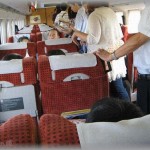 【ずうずうしい話】苦労して手に入れたしたグリーン車の座席を、見知らぬ子連れの女性にクレクレされた。断ると「子供がいるのよ！可哀想だと思わないの！？」と逆切れ。すると関係ないおばさんが割り込んできて「席くらい譲ってあげたら？」