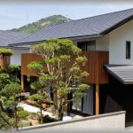 【詐欺】義実家は和風のなかなか素敵なお宅。インターホンに出た義母「はぁ？え？」私「どうしたんですか？」義母「よくわからないけど一緒に出てくれる？」→菓子折りを持った中年の女性が立っていた。