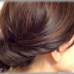 【馬鹿】毎日髪の毛をアップにまとめていた。同僚「ねぇ、最近毎日アップにしているけど不潔じゃない？」私は毎日髪を洗うし、服も違うものを着ているが・・・同僚「だって・・・」