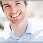 【後味悪い】彼氏と映画館に行って席に着くと、私のそばに座ってた女の人が突然暴れ始めた。私（怖い・・・）彼氏は何故かニコニコその女性を眺めていて・・・