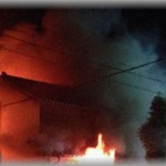 【コワい話】裏の一軒家はとにかくよく火事になる。５回も火事を出した上、さらに衝撃的な結末が！