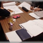 【変な人】新築中の家の一部の工事を旦那の知り合いがやることになったのだが、お昼を食べずに来たっていうからお昼を用意せざるを得ない状況に。しかも、奥さんと子どもまで連れてきた。