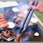 【イラッとする話】実家親に「バーベキューするけど来ない？」と誘われ行ってみると、お客さんたちの私に対する態度がなんかおかしい・・・と思ったら！