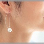 【キチママ】子供の入学式にパールのピアスをつけて行った。同じクラスになった小綺麗ママ「そのピアス素敵」私「ありがとうございます」→下駄箱で子どもと靴を履いてたらいきなりピアスを引っ張られた。