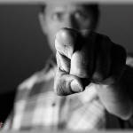 【衝撃】高校生の時にバイトしてたコンビニに50歳位のおっさんが入ってきた。 おっさんに仕事を教えようとしたら衝撃的な事を言われた。