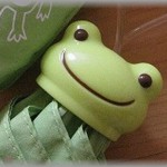 【友やめ】イベントで後ろに並んでたウザい園児が私の傘をつかんで「これ欲しーい！」母親「子供が欲しがってるので下さい！」私友人「あげようよー（ヘラヘラ）」私「なんでこんなクソガキとコジキババアに？」→　その後友人が言った言葉を聞いて友やめ決定