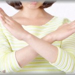 【DQNウトメ】結婚前からずっと同居はしないと言ってるのに、未だにあきらめないウトメ。「息子は嫁選びを間違った」と悪口言いながらも、コトメには「次男を選びなさい」とのダブスタぶり・・・