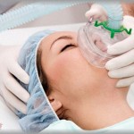 【トメコトメ】緊急帝王切開で出産してひとり病室で寝ていたら、トメとコトメが入ってきて私を見るなり大爆笑した。