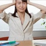 【これってマタハラ？】後輩の産休を埋めるため、毎晩23時まで働いた。職場復帰後も、具合が悪いと言っていつも更衣室で寝てる後輩に「具合悪いなら帰ったら？」と言うと「マタハラですか！？」