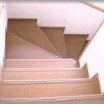 【衝撃】1才前後の弟が階段に腰掛けていて、その背中を押して突き落とした記憶がある。