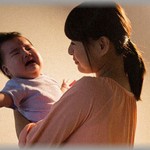 【ずうずうしい話】美容師育休中、子供の夜泣きがひどくて深夜までずっと抱っこ。そんな時、隣のママさんからメール「明日の子供のピアノ発表会、髪の毛結ってほしいんだぁ。朝10時に行くからヨロシク☆テヘペロ」