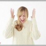 【虫恐怖症】コンビニに行った時、自動ドアの外に大きめの虫がいた。それ以上進めなくなって固まっていたら会計が終わったおじさんが親切心で・・・