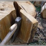 【スカッと】夫実家に行った際、トメとコトメに何の必要性があるか解らない薪割りを命じられたので・・・