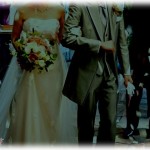 【相談】従姉妹含め女は私だけの状態なので、親戚中私の結婚式を楽しみにしてくれていたんだけど、旦那が式を断固拒否。親戚一同説得に当たったし、私も何度もお願いしたけど拒否。結局諦めることになった。その時に出した条件で今悩んでるんだけど…。