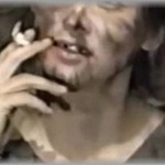 【衝撃】昼休み、雑居ビルにある事務所で弁当食べてたらトイレで爆発音がした。何事かと駆けつけると、若い兄ちゃんが髪の毛チリチリに焦がして顔面ススだらけで呆然と立ち尽くしていた。