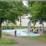 【キチママ】綺麗なトイレや無料でお茶やコーヒーの飲める休憩所なんかがある人気の大きい公園がある。とあるママ友グループが現れる様になってから公園が大変な事になった。