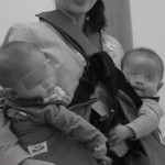 【修羅場】末っ子の自分と次女は双子だけど、誕生日は1週間違う。「あんたはお母さんのお腹から出たがらなかったのよ」という母の言葉をずっと信じてたバカな私ｗ