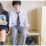 【修羅場】女友達といつものようにふざけ合ってたら、彼女がふざけて「キャー！タスケテー！」と叫ひ、俺は何者かに廊下に倒されて押さえつけられた！