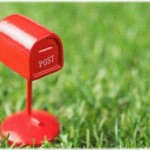 【怖い話】ゴミの日に捨てたはずの未開封のカラシやグミが郵便受けに入れられていた！マンションの管理会社に訴えた結果…