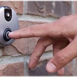 【修羅場】夜中の3時に見知らぬ女がチャイムを鳴らし、今晩泊めてくれと言う。断っても食い下がってくるので母にバトンタッチしたところ…