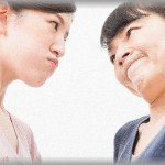 【ﾄﾒｶﾜｲｲ】義実家で近所のお嫁さんが姑にイビられてる話になり、義弟がふざけて即興コントスタート「嫁子さん？母が優しいからって調子に乗ってるのかしら？」私「お義母さま申し訳ありません！嫁子がすべて悪いのです！」　→　トメの反応に旦那がリアルにビールを吹いたｗｗ