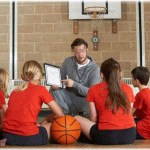 【衝撃】部員達からの信頼が厚かった部活顧問がいたが、新年度になると彼の姿は消えていた。すると、急に全校集会が開かれて校長いわく…