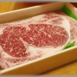 【図々しい】友人Ａ子が泊まりにきてお茶の準備をしていると、次々とドアのあく音。「寝室はのぞかないでよ」Ａ子（ニヤニヤ）→さらには冷蔵庫をあけてとんでもない事を言い出した。