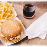 【仕返し】私が風邪をひいた時、夫は食事の用意がないからと一人で外に食べに行き、あげく「これ食べて元気になれ」とマック買ってきやがった。そしてつい先日夫が風邪をひいたので･･･まぁやっちゃうよね。