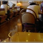 【忍耐】俺「オムライス1つ」店員「はい」→俺（遅いな～ソシャゲやろう）→3時間も放置されたんだがｗｗｗ