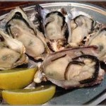 【ムカつく話】義実家に行ったら山盛りの牡蠣が出てきた。旦那「うまそう！ありがとな！」コトメ「お兄ちゃん牡蠣好きだったもんねー」トメ「（ニコニコ）」・・・私、牡蠣アレルギーって何度も言ってるんですけど？