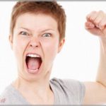 【モンペ】マンションの管理人「あなたの駐車スペースに届けの無いナンバーの車がよく停まっているから早急に届出て」俺「は？？」→近所の子持ちが家庭教師の駐車場として無断使用していた事がわかり・・・