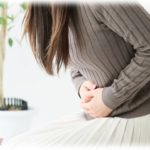 【修羅場】不正出血が１ヶ月くらい続いたが仕事もあるので後回しにしてたんだけど、おなかが膨れて痛くなるようになり病院へ→妊娠してた！しかも…