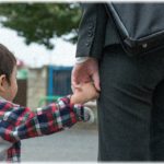 【修羅場】俺が従姉妹を幼稚園に迎えに行くことは園側に伝わっていて問題ないはずだが、とある奥さんが１人で大騒ぎ。俺を尾行までして通報する気満々！