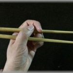 【兄嫁ムカつく】私は昔の事故が原因で、右手指先が器用に動かせなくなり左手使いになった。兄嫁はそれを知っていながら、二人きりになると「甘やかされてwまぁ品性は生まれつきかww」