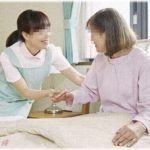 【最高の復讐】同居の義母の介護を一時的に義弟嫁に頼んだら、見事に断られた！自分が出産するとき、散々義母の世話になったはずなのに…