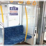 【修羅場】女の子「体調悪いのでお席譲って下さいませんか」おばさん「若いのに何言ってるの私疲れてるから」→いきなり車内で女の子が倒れた！