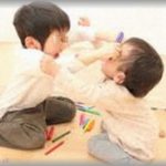 【スカッとする話】うちの息子に殴る蹴るやりたい放題のコトメ子と「子供のやったことだしー」で済ませるコトメ。ムカついた旦那が息子に反撃を許可　→　コトメ子ギャン泣き。コトメ「どういう教育してるのよ！慰謝料払え！」